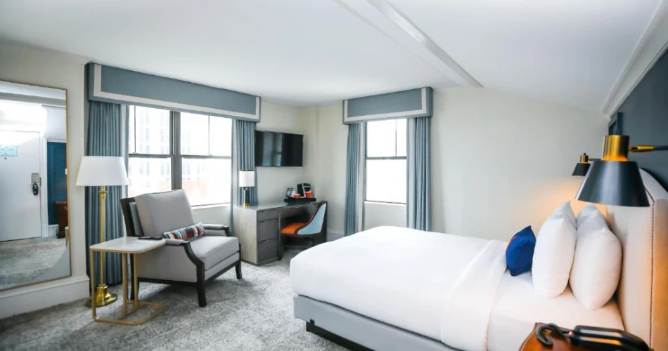 Best Hotels Near UNC with Balconies – Enjoy the Best Views of Chapel Hill