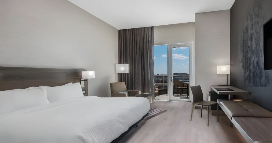 Stay Charged: Hotels Near UNC That Offer On-Site EV Charging for a Convenient Stay
